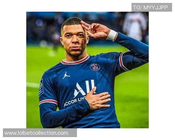 曼联友谊赛大胜巴黎圣日耳曼补时进球点燃全场激情