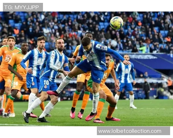 欧联杯激战:多特蒙德与那不勒斯战成平局全场沸腾的瞬间回顾 欧联杯激战:多特蒙德与那不勒斯战成平局全场沸腾的瞬间回顾