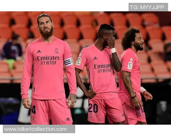 西甲精彩对决皇马逆转那不勒斯乌龙球成比赛转折点解析 西甲精彩对决皇马逆转那不勒斯乌龙球成比赛转折点解析