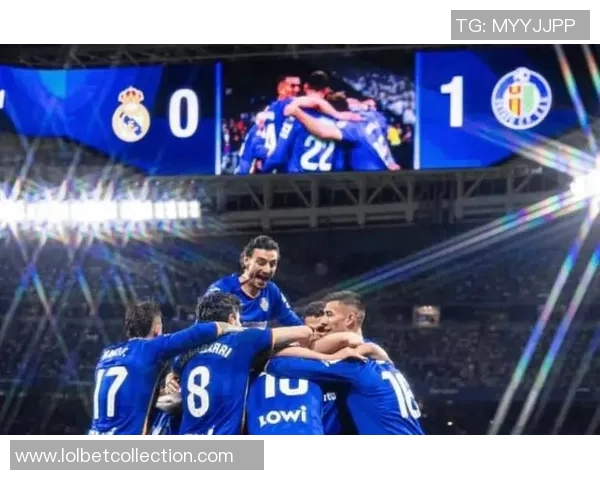 英超惊现冷门波尔图与那不勒斯激战成平局点球大战引发全场沸腾 英超惊现冷门波尔图与那不勒斯激战成平局点球大战引发全场沸腾